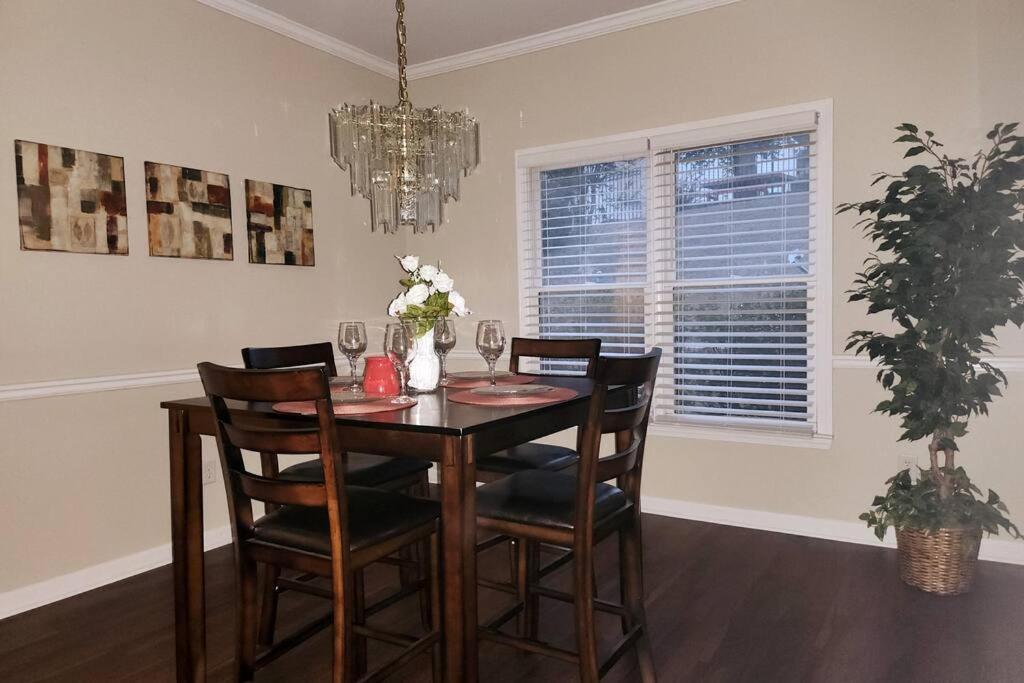 Willa 2,298Sqft-King Bed-Bbq-Gbps-W/D Snellville Zewnętrze zdjęcie