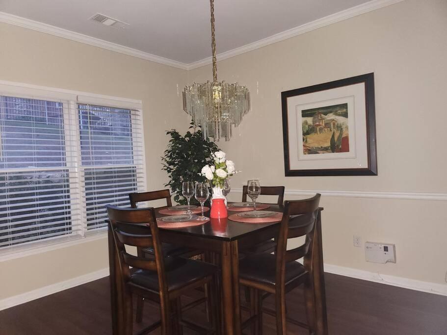 Willa 2,298Sqft-King Bed-Bbq-Gbps-W/D Snellville Zewnętrze zdjęcie